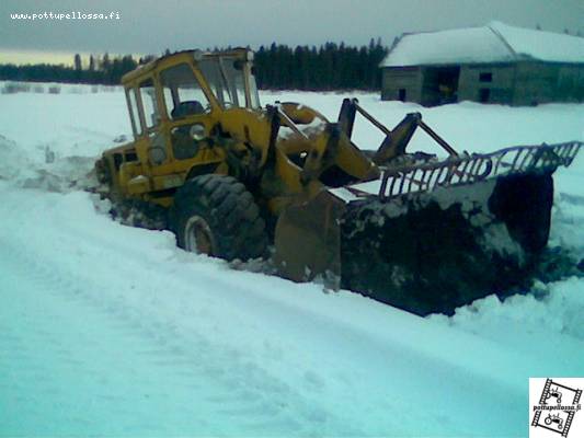 catti vähä uppos!
Avainsanat: cat caterpillar