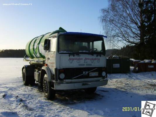 Volvo F7 eli720
On meinaan perkaman kova vehje
