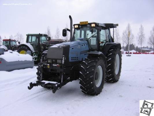 valtra 8950
