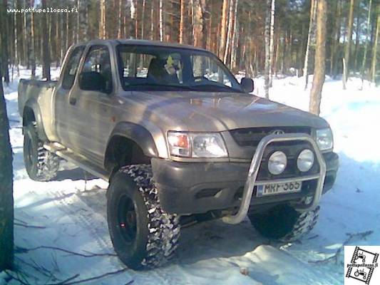 Hilux
Mun tuniki Hilux
Avainsanat: hilux