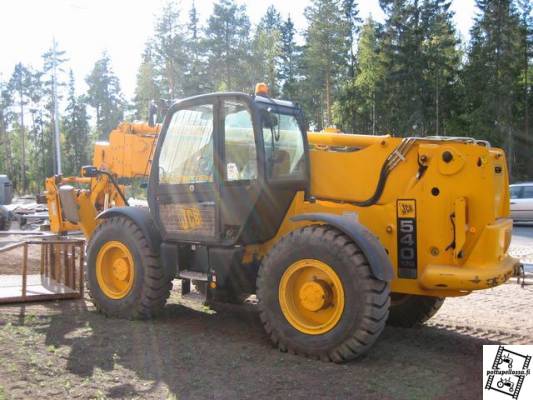 JCB 540-170 vm:2003
Meikäläisen ajokki!
Avainsanat: jcb