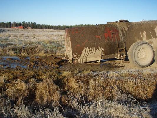 veto silmukka poikki
meni mattiliete kärrystä vetosilmukka poikki.. uppos muute aika syvälle.. ei liikahtanu mihinkään ku perästä vejettiin
Avainsanat: matti