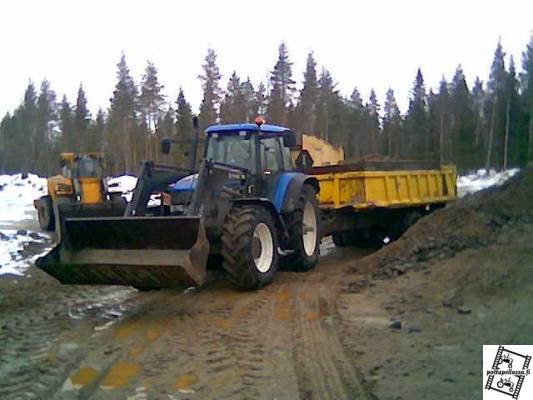 murskeen ajoo TM190
Avainsanat: New Holland