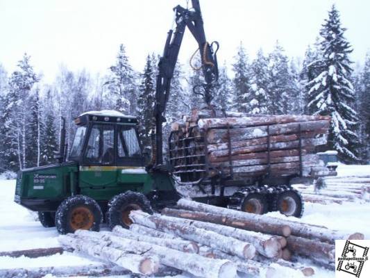 Kockums 83-35
Liikkuu se puu antiikkikoneellakin...
Avainsanat: Kockums