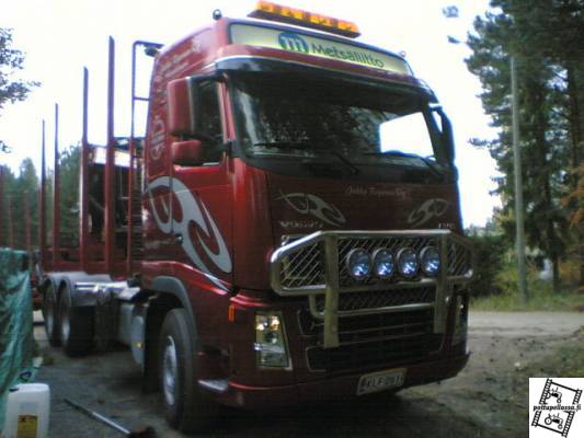 Meidän pölliauto, Volvo Fh16
volvo fh 16 6/4 550
Avainsanat: Volvo fh16