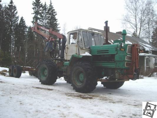 Belarus
"Belarus" Harkov T150K + Patu 805 + Rankakärryt
Avainsanat: Harkov Belarus