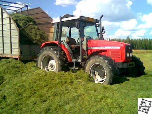 massey ferguson 4245
siihen istu pikku verku...
Avainsanat: masseu fergusson m-f 4245