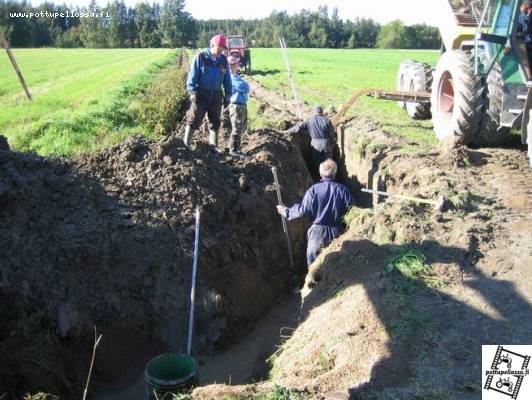 165 ja Fendt+Sora-Mara
Putken alkupää
