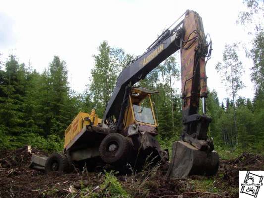 Okeri pääsi vähän syvälle,
mutta yläs tultiin vielä omin avuin....
Avainsanat: äkerman