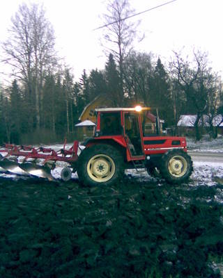 viimeset viilut tänä syksynä ja täytyhän sitä samee vähän herätellä samalla
same explorer65 ja agrolux at
Avainsanat: same explorer65