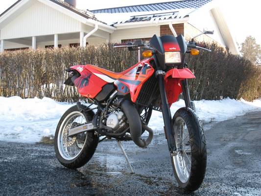 Aprilia Mx
Avainsanat: Aprilia Mx