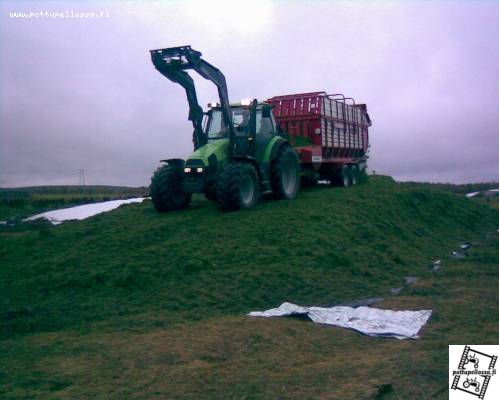 Rehua
DF 115 -02 ja pöttinger europrofi 3
Avainsanat: DF deutz pöttinger