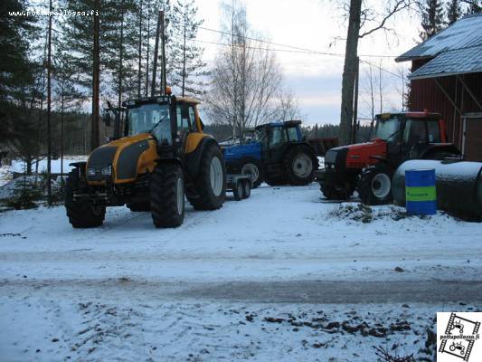 Valtra T170cr, 8950 ja 6400
Avainsanat: Valtra T170cr 8950 6400