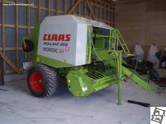 Claas 255
Klaus puhdistettu perusteellisesti ja rasvattu yms.
Avainsanat: Claas 255 Rollant Roto Cut Nordic