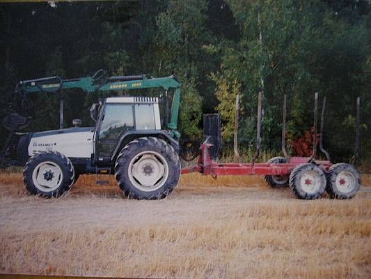 Valmet 8100 T + Kronos 5000 + Hakki
