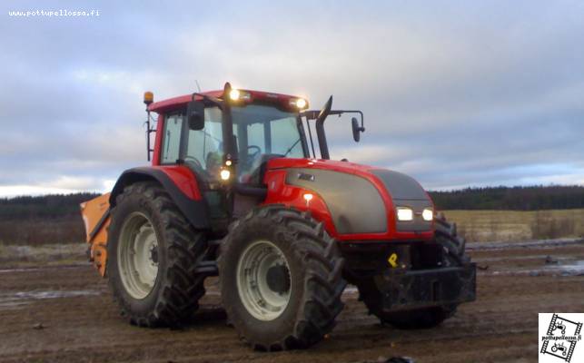 Valtra t190 ja Hydromann hiekotin
Avainsanat: Valtra t190 hydromann hiekotin