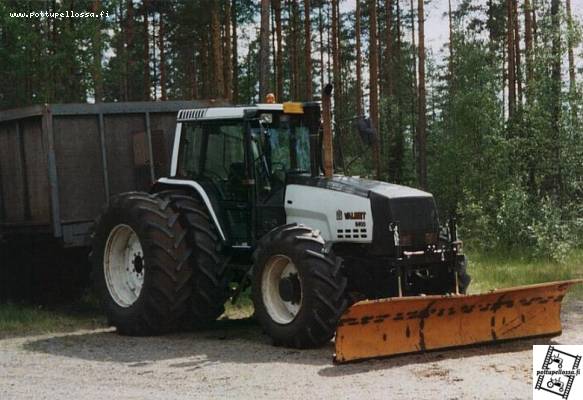 Valmet 8400
Alkupään nelisatanen, legenda... Kuva vimpelistä.
