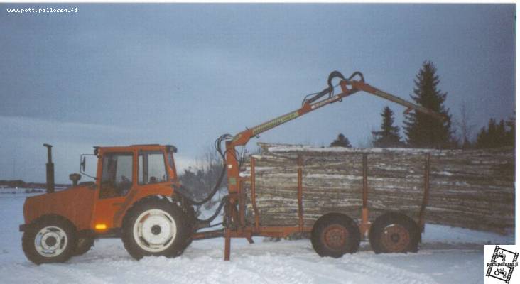 valmet 505 villa paita päällä.
rangan ajua vuosi on n.00
Avainsanat: valmet 505