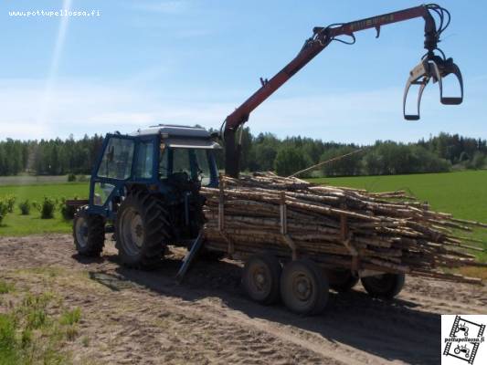 Ford 5610 + patu 420
Rankojenajoyhdistelmä
Avainsanat: Ford 5610 patu