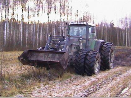 fendt-936
fendt 818 vario+ojajyrsi
