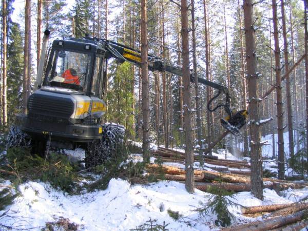 Ponsse Beaver
Kyllä se vaan on hieno. :)
