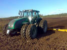 Valtra_T151.jpg