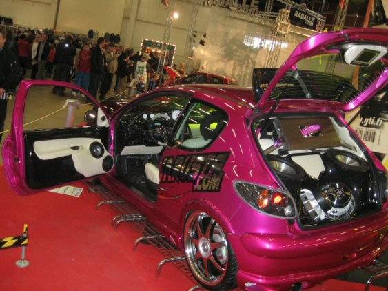 Peugeot 206 hatcback
american car show06
Avainsanat: Peugeot