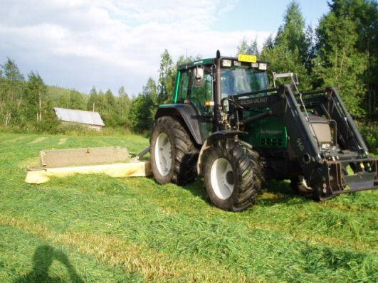 Valtra ja krone am242
Avainsanat: Valtra Valmet